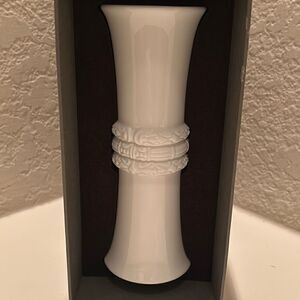 New in box Katy Briscoe Home Bone China White Bisque Small Vase 7.5”  Giftable